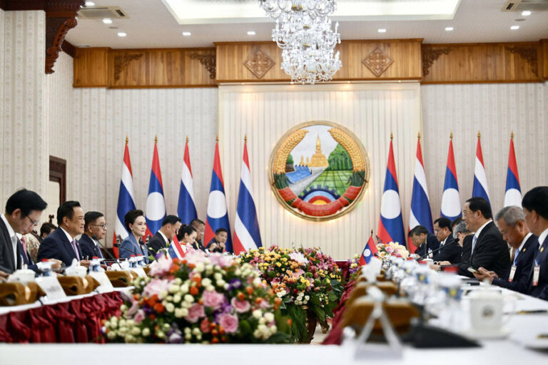 PM-Thai PM-lao