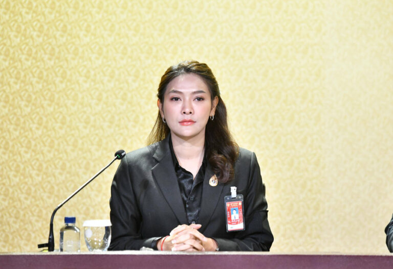 Continuing the tradition of Loi Krathong